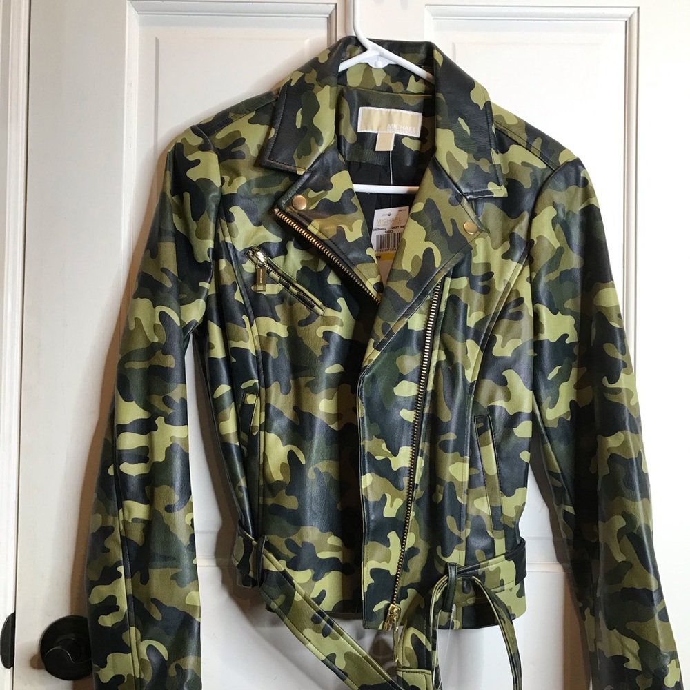 Very Nice Light Weight Jacket - image 3